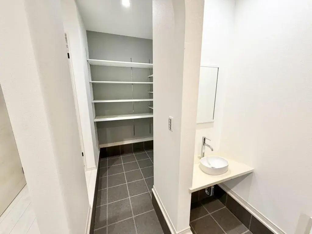 4LDK Property Higashi-ku, Sakai City, Osaka Prefecture (23)