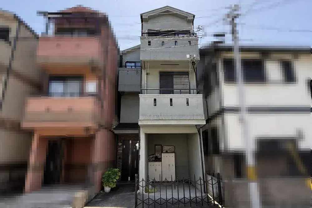 Akiya in Osaka
