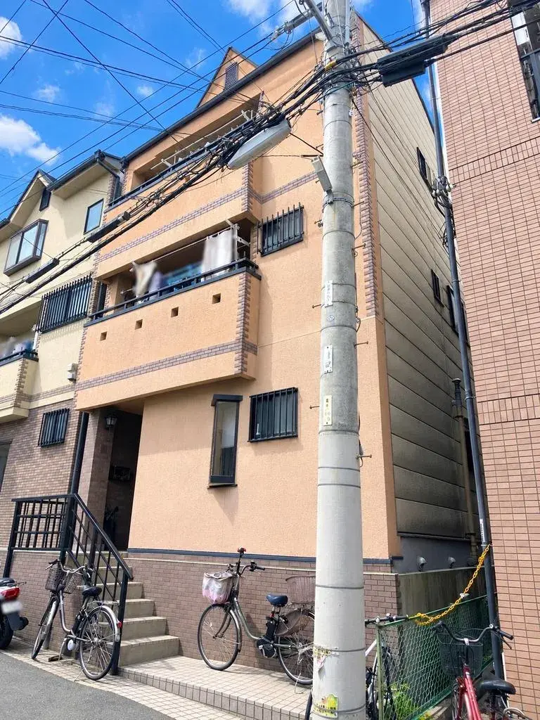Akiya in Osaka