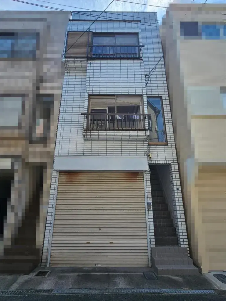 Akiya in Osaka