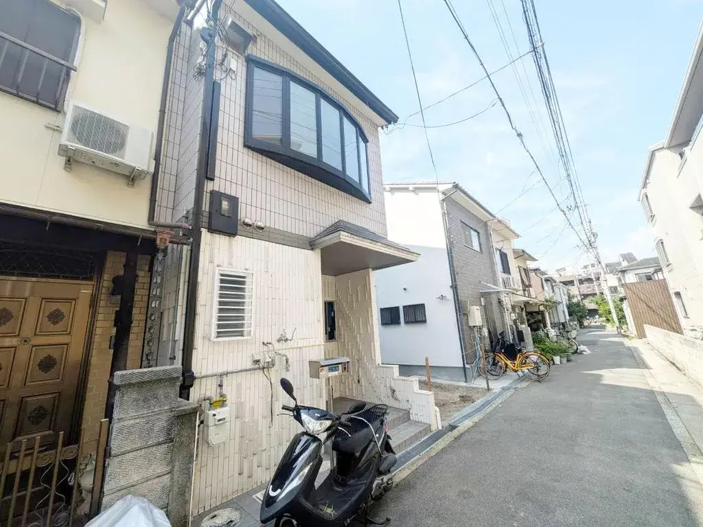 Akiya in Osaka