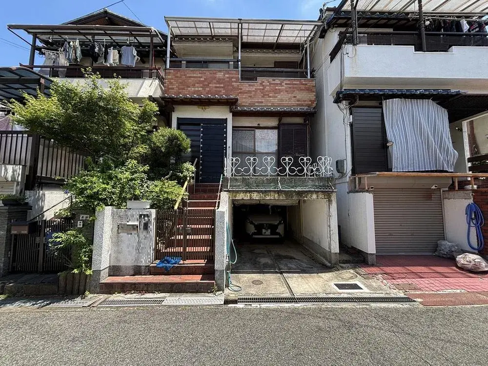 Akiya in 松原市