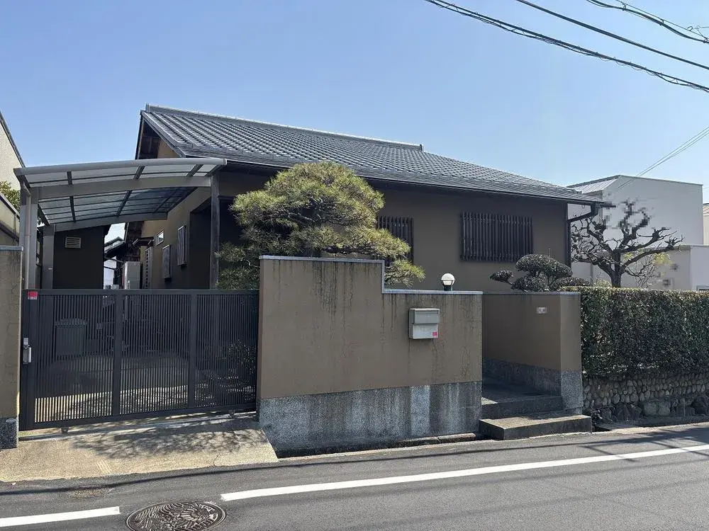 Akiya in Osaka