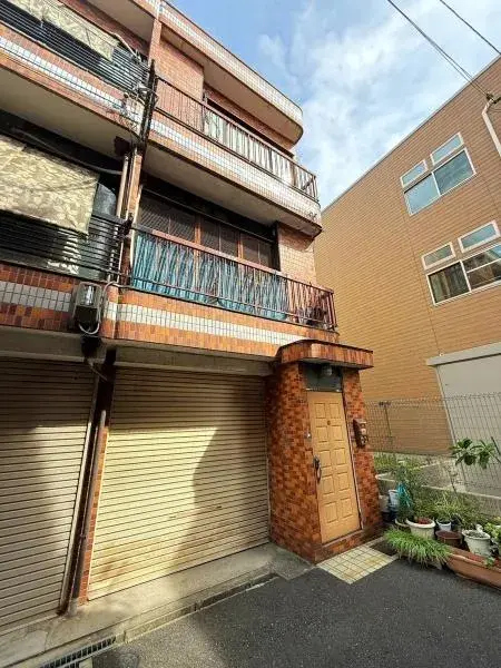 Akiya in Osaka