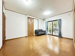 Propriété 4SLDK
Tawaramoto-cho, Shiki-gun
Préfecture de Nara (4)