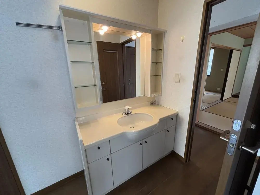 10DK Property Kashiba City Nara Prefecture (15)