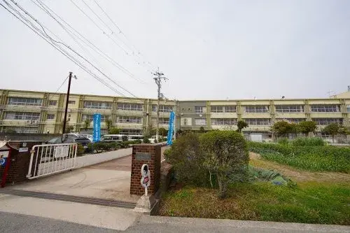 Akiya in واكاياما