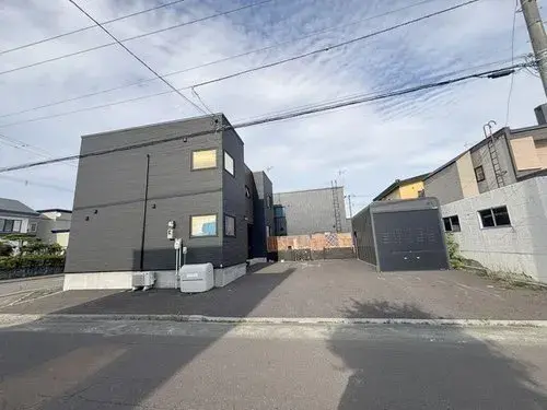 北海道石狩市4LDK+2S物件 (2)