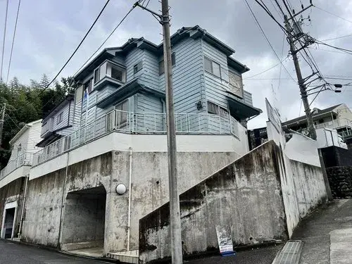 Akiya in Tokio