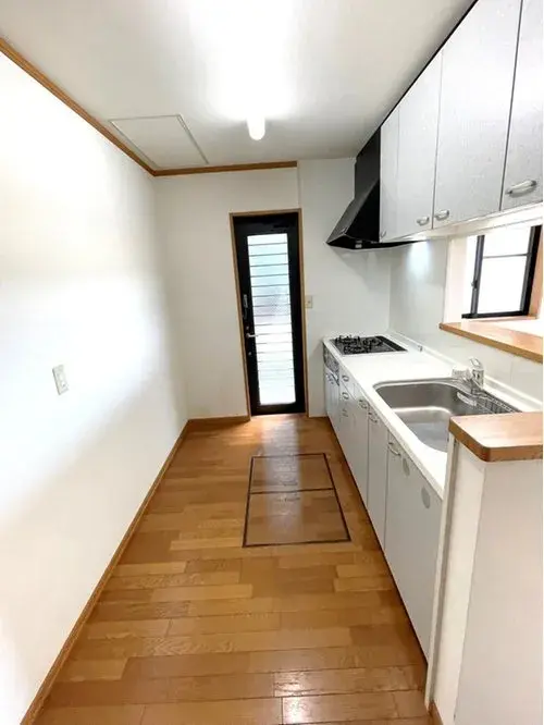 5 Bedroom Property Aisai City Aichi Prefecture (13)
