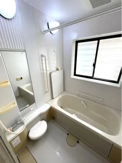 5 Bedroom Property Aisai City Aichi Prefecture (15)