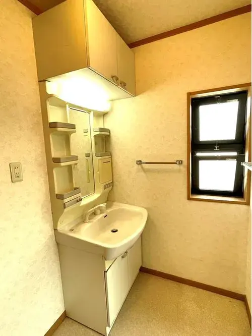 5 Bedroom Property Aisai City Aichi Prefecture (18)