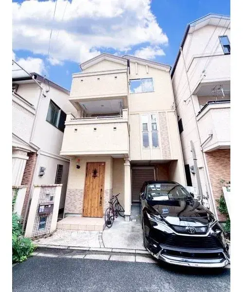Akiya in Osaka