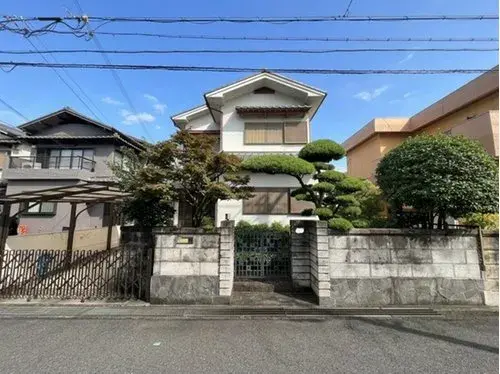Akiya in Osaka