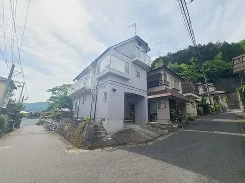 Akiya in هيروشيما