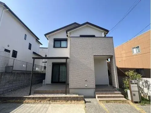 Akiya in 福岡市東区