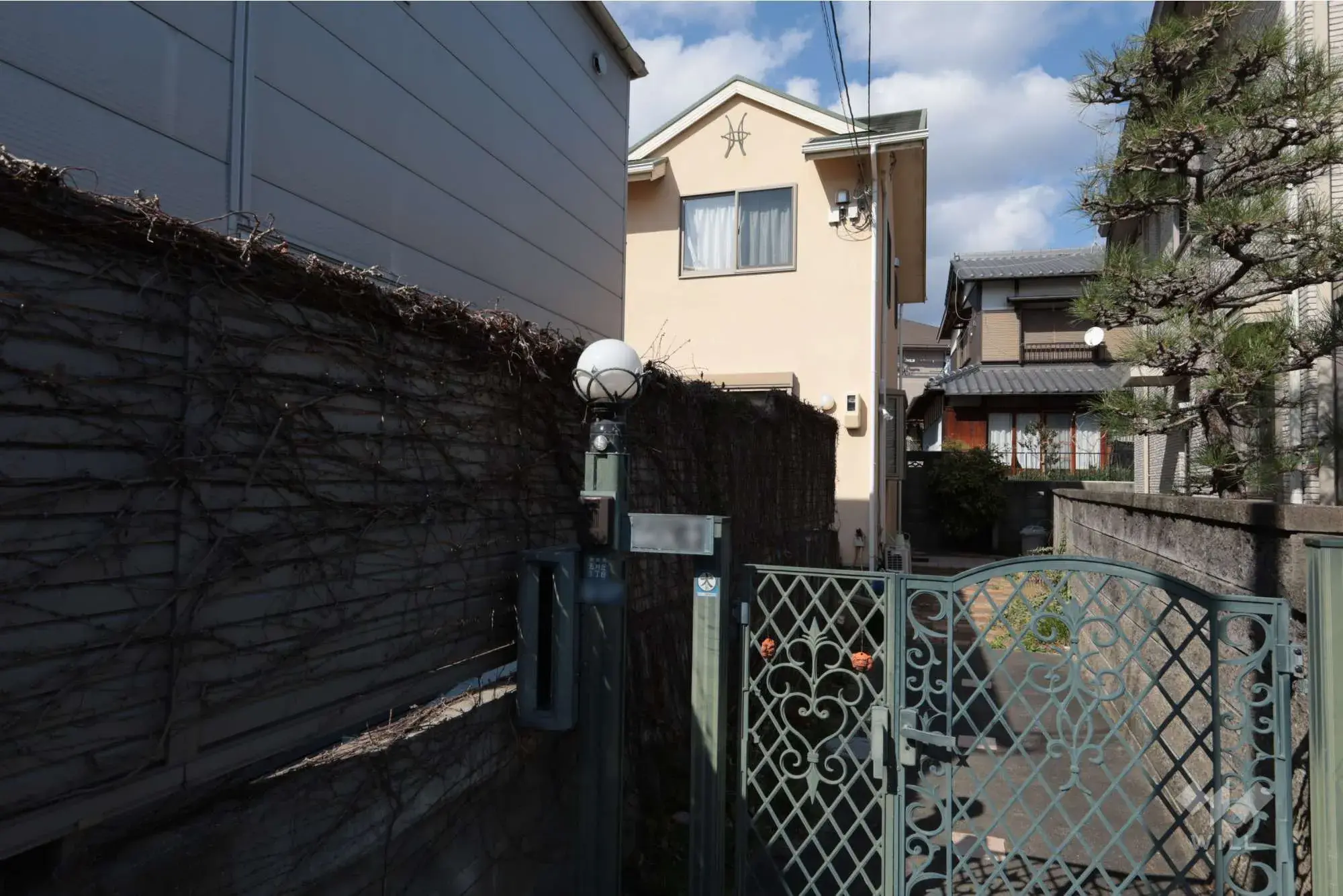 Akiya in Osaka