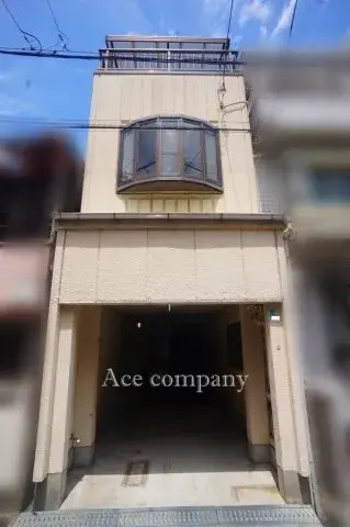 Akiya in Osaka