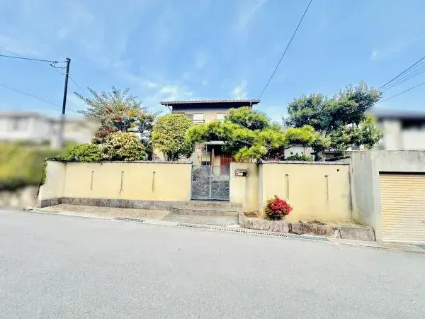 Akiya in أوساكا