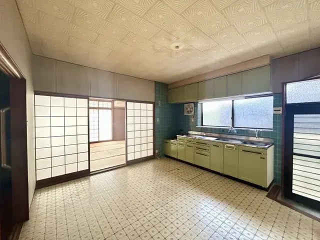 Kagawa Prefecture Zentsuji City 5LDK Property (8)