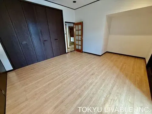 6-Bedroom Two-Family House Matsudo City Chiba Prefecture (14)