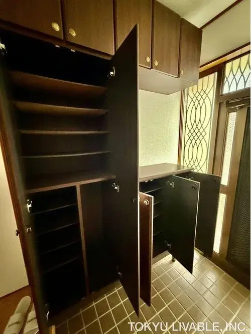 6-Bedroom Two-Family House Matsudo City Chiba Prefecture (15)