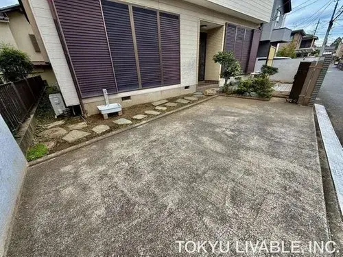 6-Bedroom Two-Family House Matsudo City Chiba Prefecture (8)