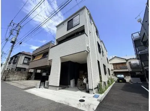 Akiya in Tokyo