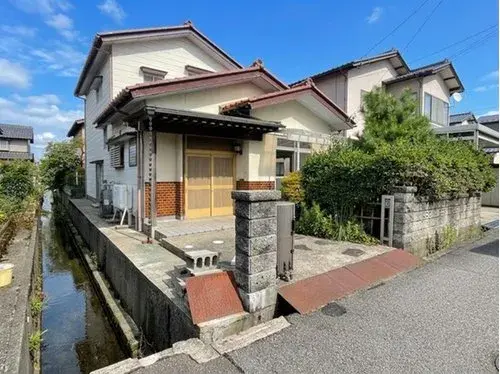 Akiya in 金泽市