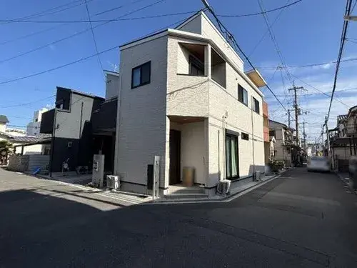 Akiya in Osaka