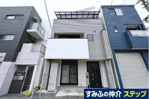 Akiya in Osaka