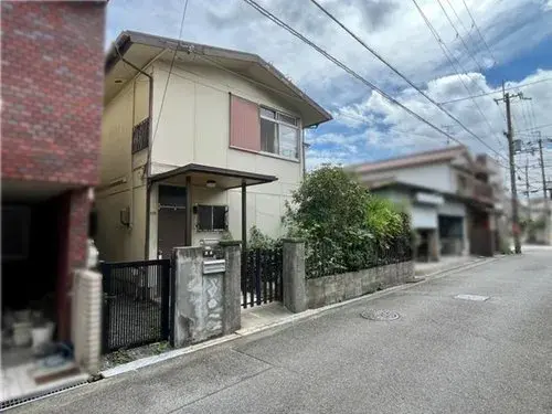 Akiya in Osaka