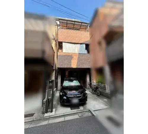 Akiya in Osaka