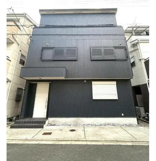 Akiya in Osaka