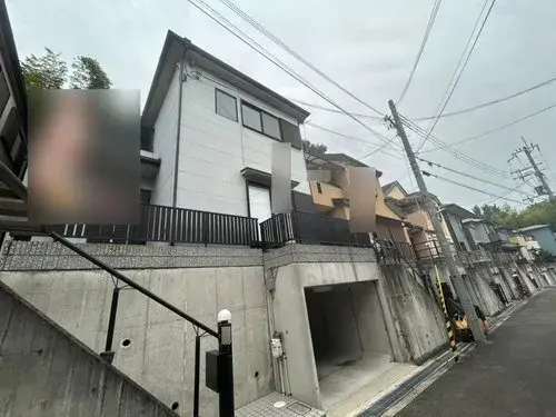 Akiya in Osaka