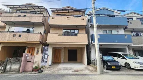 Akiya in Osaka