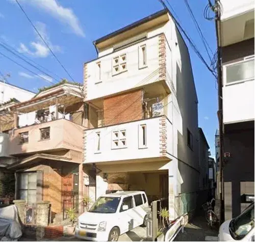 Akiya in Osaka