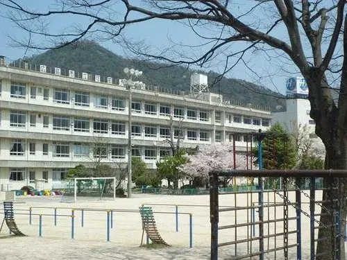 4LDK+S 広島市 広島県物件 (13)