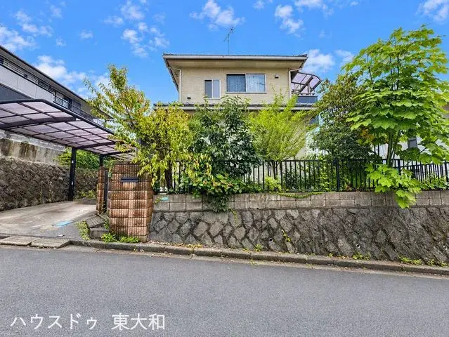 Akiya in Tokio