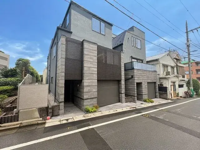 Akiya in Tokyo