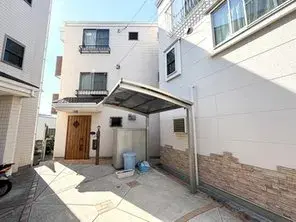 Akiya in Osaka