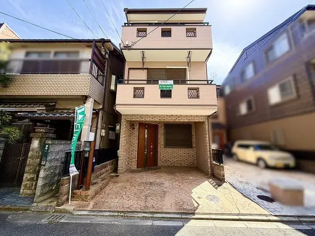 Akiya in Osaka