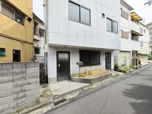 Akiya in Osaka
