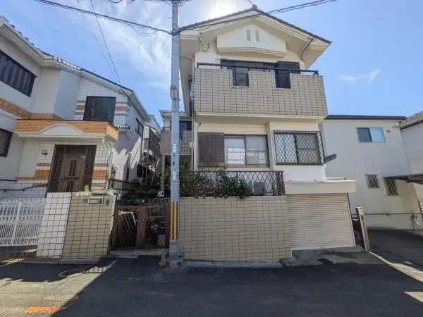 Akiya in Osaka