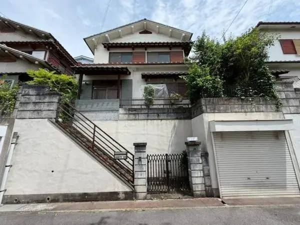Akiya in Osaka