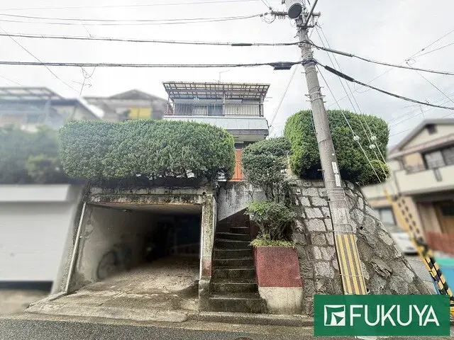 Akiya in Osaka