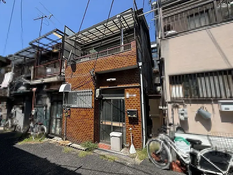 Akiya in Osaka