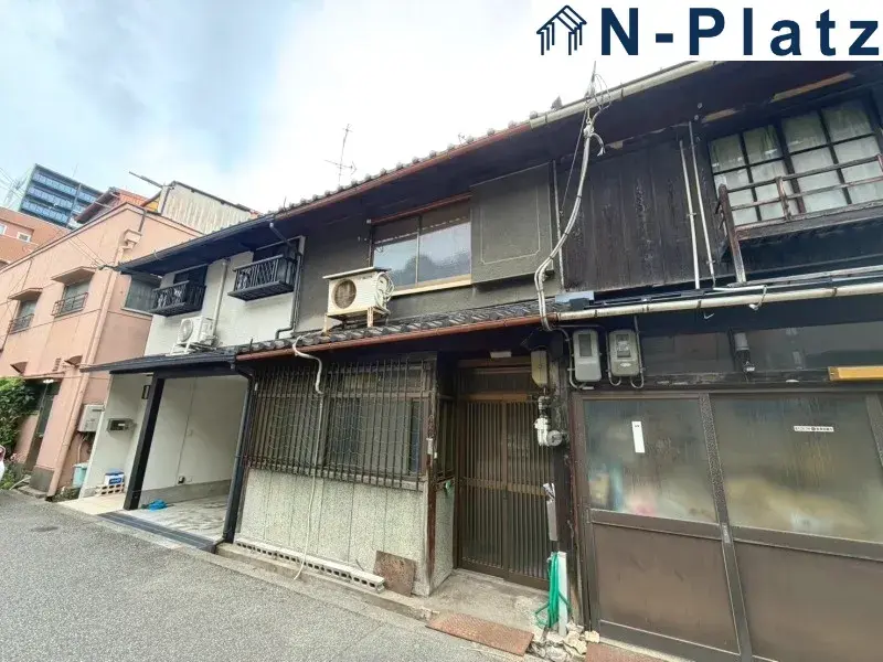 Akiya in Osaka