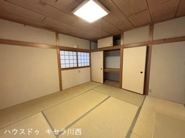 4LDK
川西市
兵库县 (11)