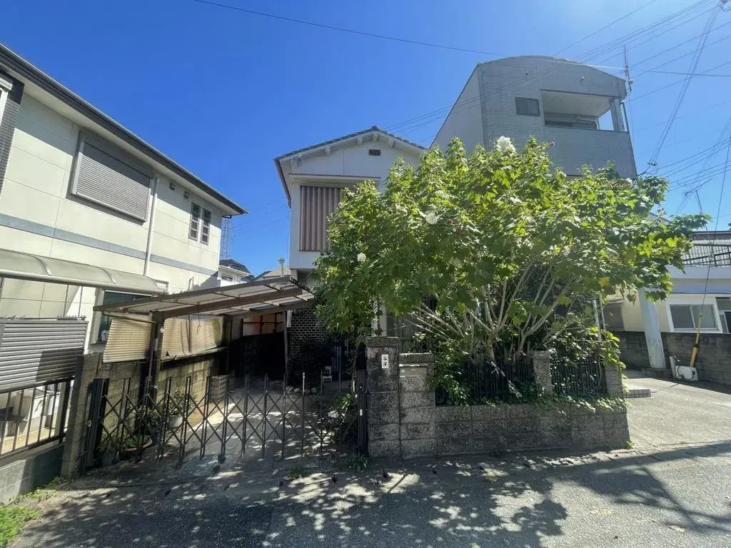 Akiya in واكاياما